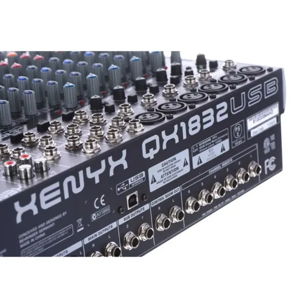 Behringer Xenyx QX1832USB