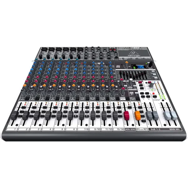 Behringer Xenyx X1832USB